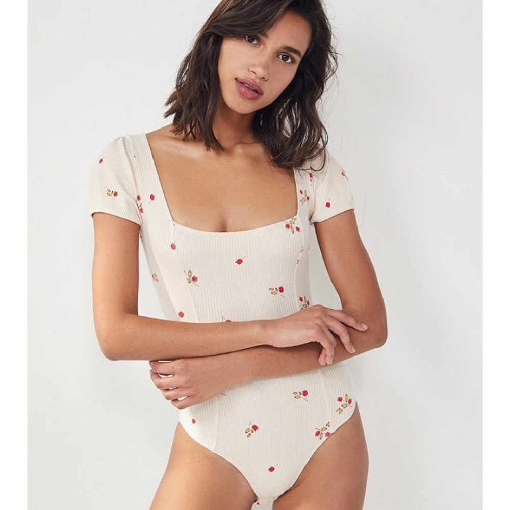 Urban outfitters Gwendolyn bodysuit in pale pink